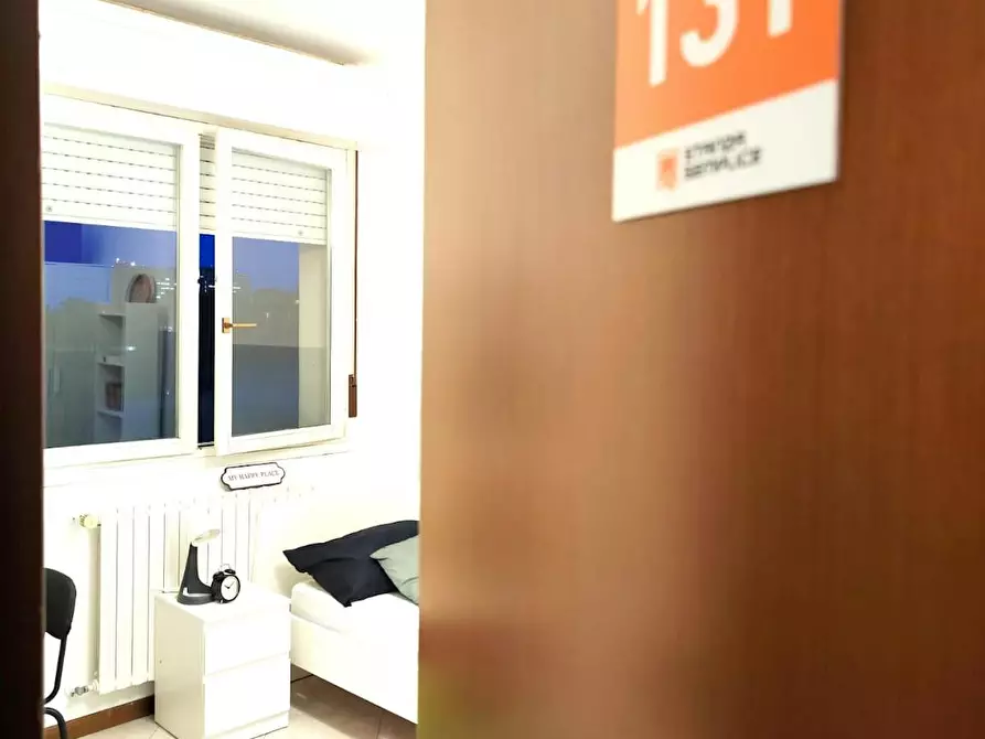 Immagine 4 di Camera in affitto  in Via Giovanni Segantini a Bologna