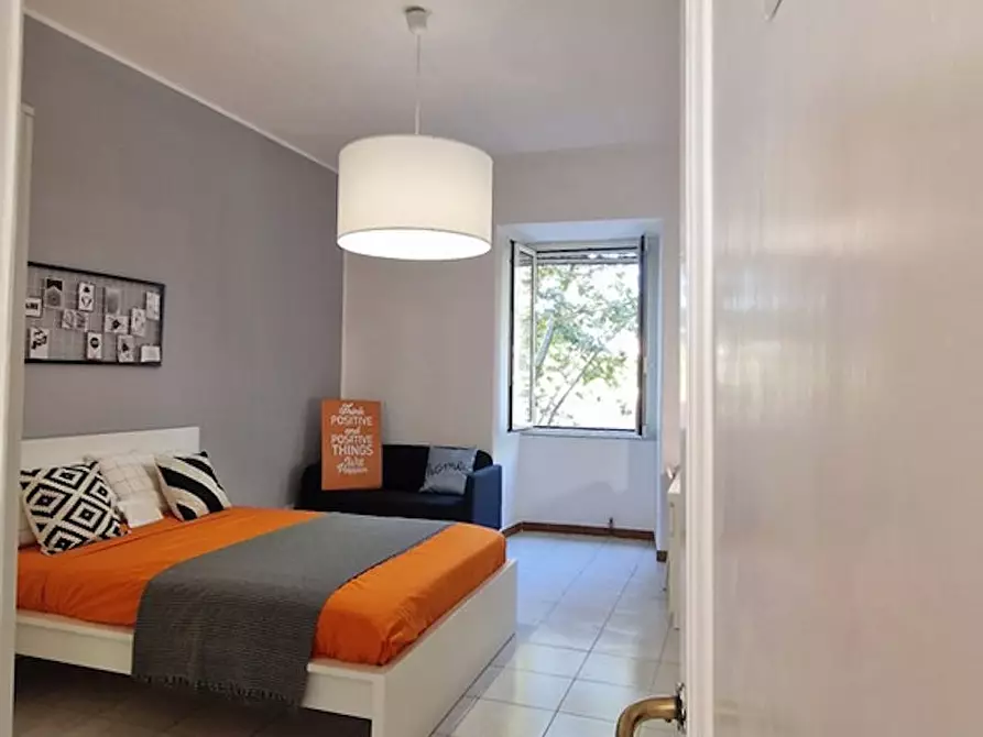 Immagine 1 di Camera in affitto  in Via Ostiense a Roma