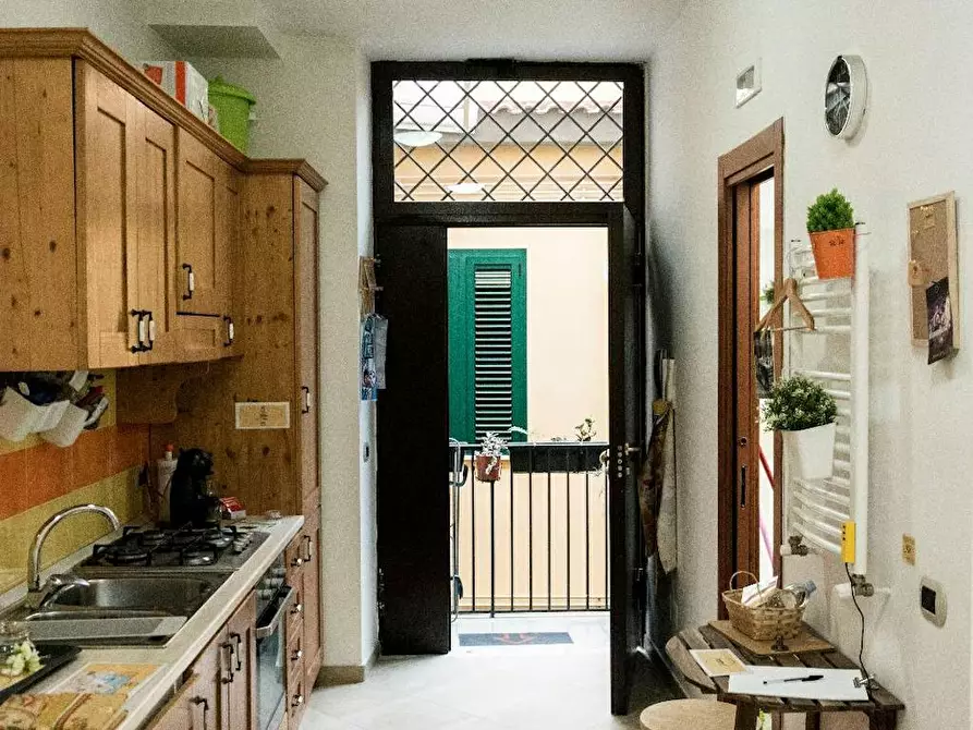 Immagine 2 di Appartamento in affitto  in Piazzetta Luigi Settembrini a Napoli