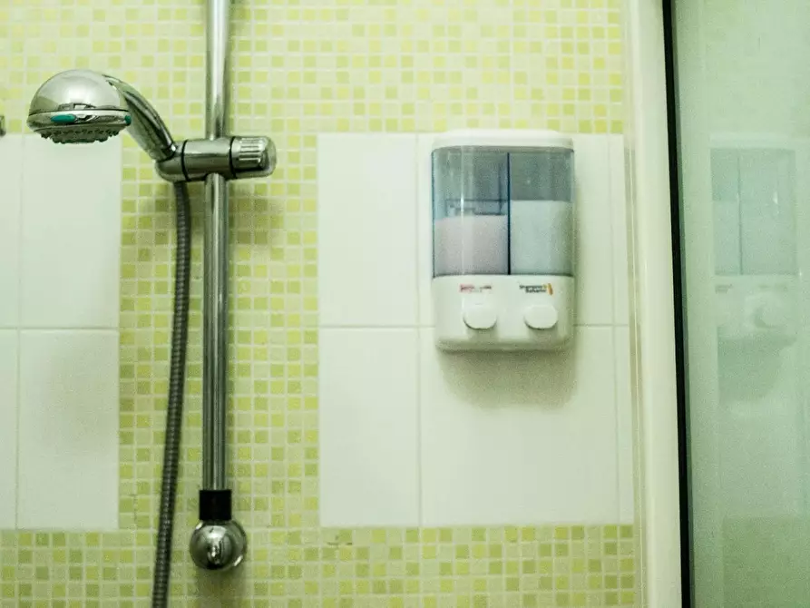 Immagine 7 di Appartamento in affitto  in Piazzetta Luigi Settembrini a Napoli