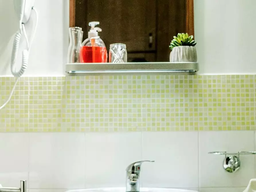 Immagine 9 di Appartamento in affitto  in Piazzetta Luigi Settembrini a Napoli