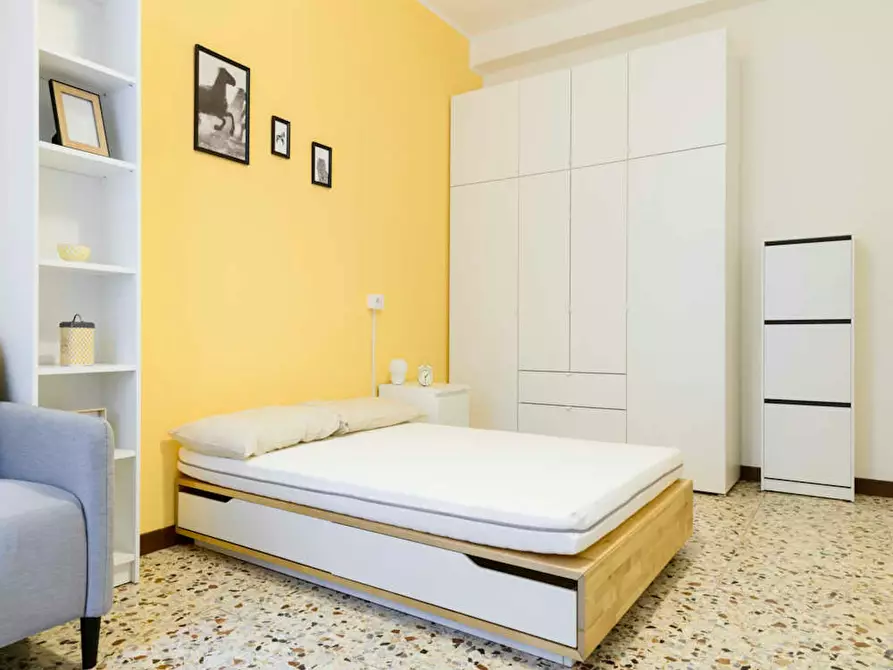 Immagine 3 di Camera in affitto  in Via Melchiorre Delfico a Milano