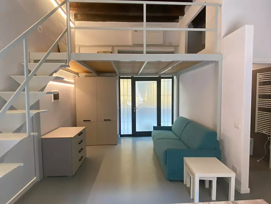 Immagine 4 di Appartamento in affitto  in Via Sartirana a Milano