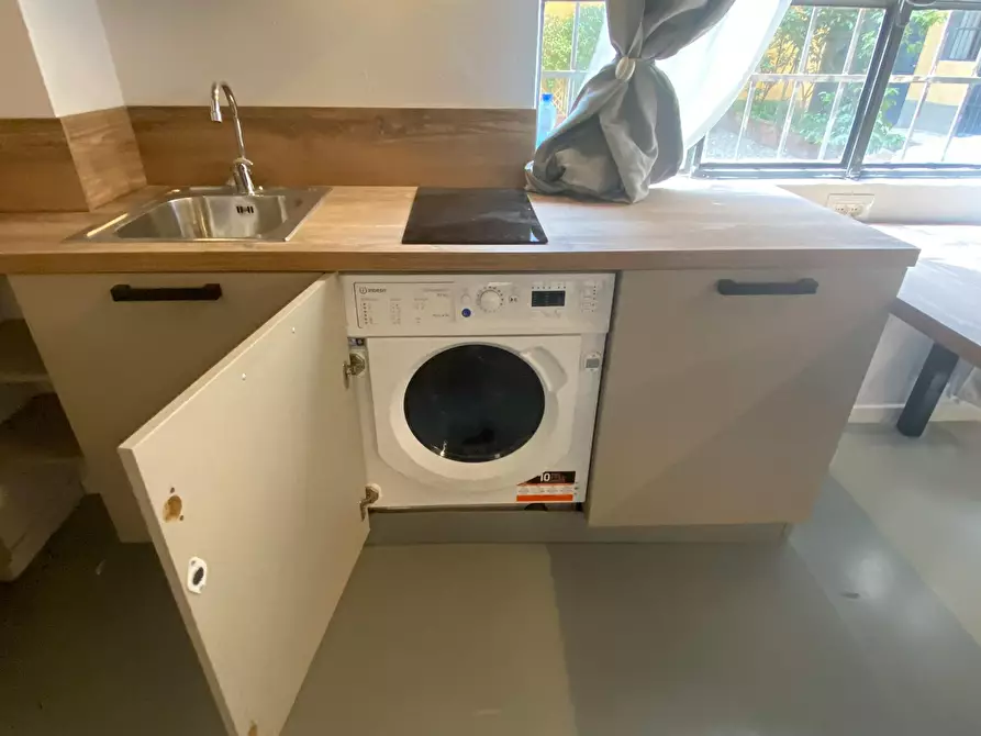 Immagine 2 di Appartamento in affitto  in Via Sartirana a Milano