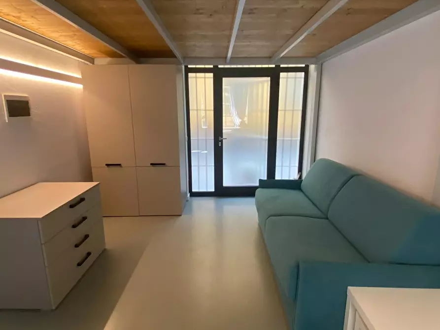 Immagine 9 di Appartamento in affitto  in Via Sartirana a Milano