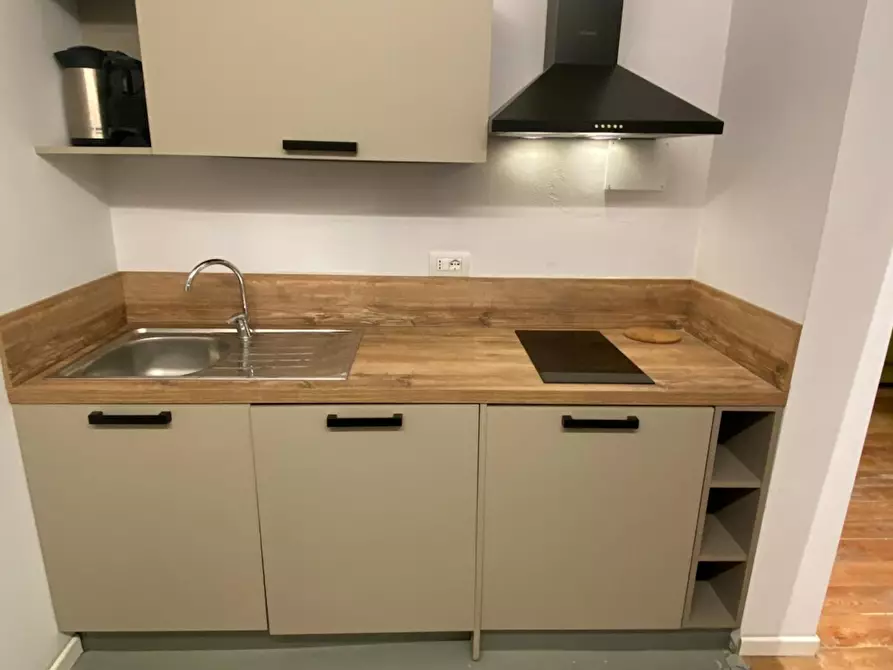 Immagine 10 di Appartamento in affitto  in Via Sartirana a Milano