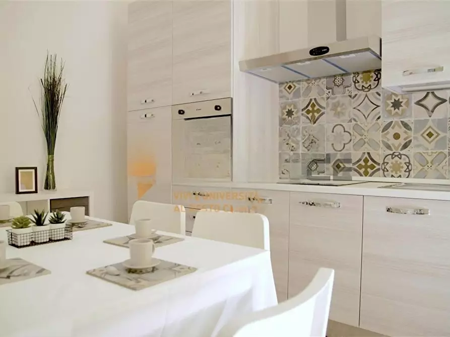 Immagine 8 di Camera in affitto  in Strada Maggiore a Bologna