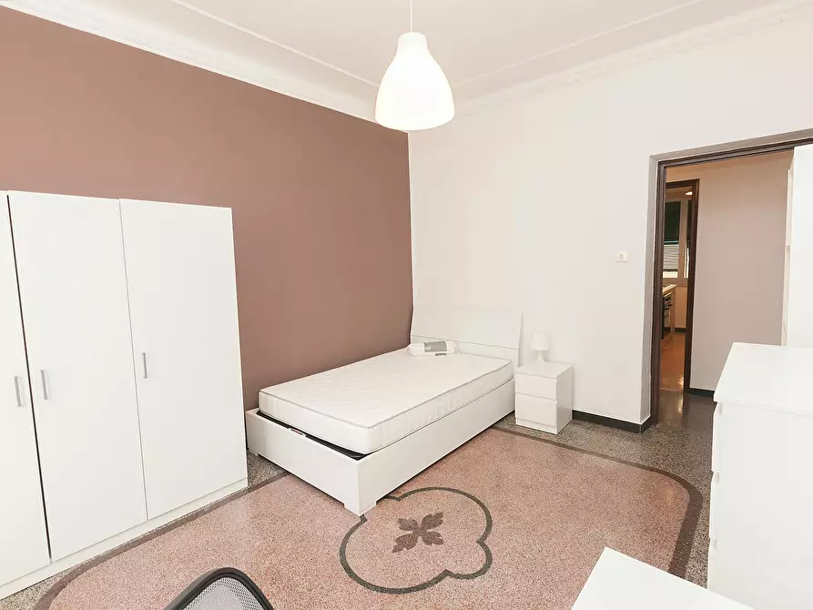 Immagine 1 di Camera in affitto  in Corso Buenos Aires a Genova