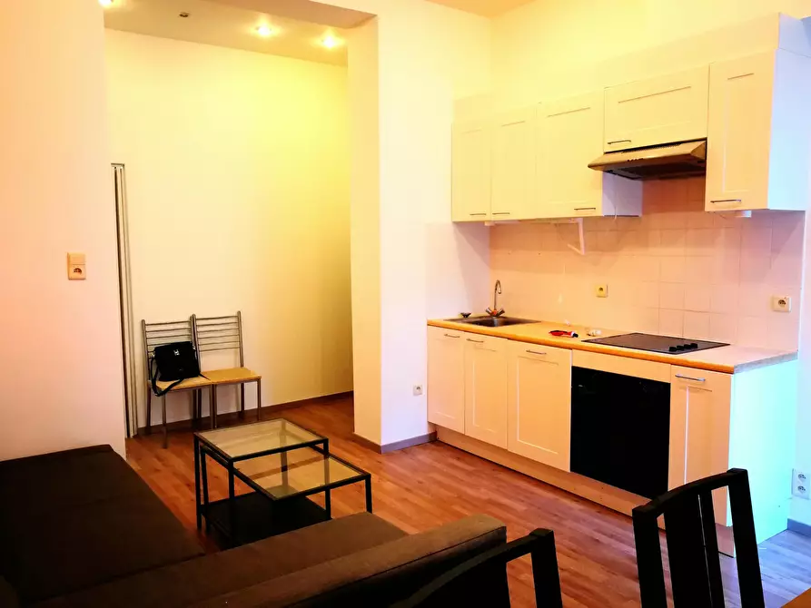 Immagine 1 di Appartamento in affitto  in Rue Goffart a Ixelles