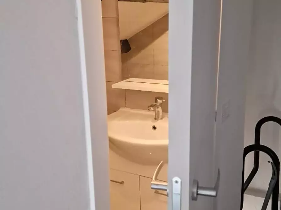 Immagine 5 di Appartamento in affitto  in Via Pietro Crespi a Milano