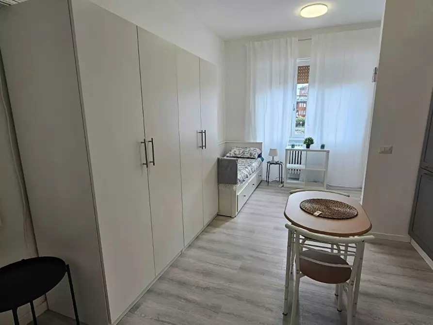 Immagine 6 di Appartamento in affitto  in Viale Brenta a Milano