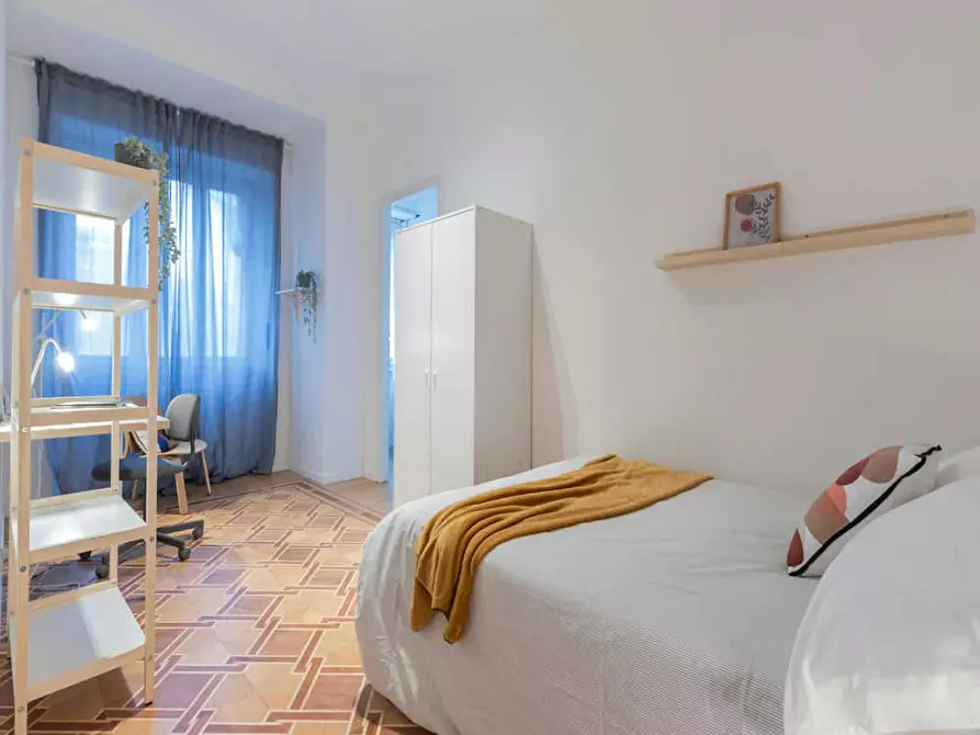 Immagine 1 di Camera in affitto  in Via Breglio a Torino
