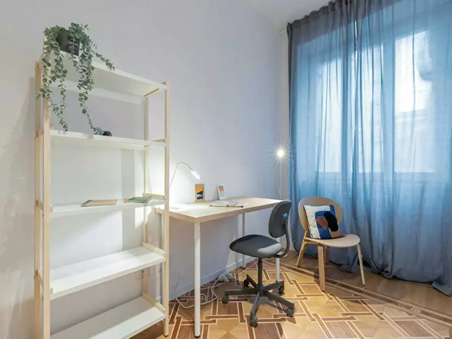 Immagine 5 di Camera in affitto  in Via Breglio a Torino