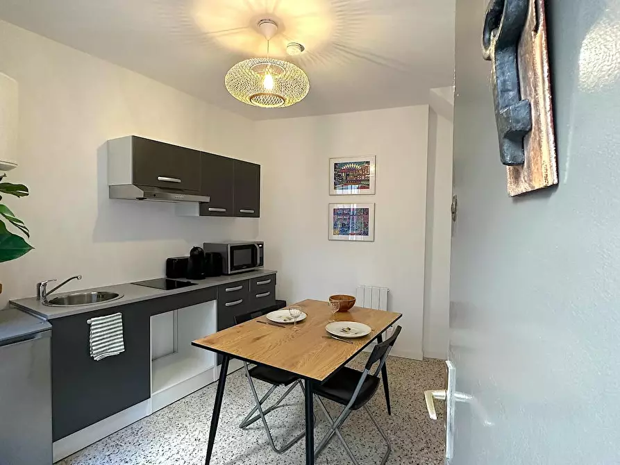 Immagine 3 di Appartamento in affitto  in Rue Bourguet a Avignon