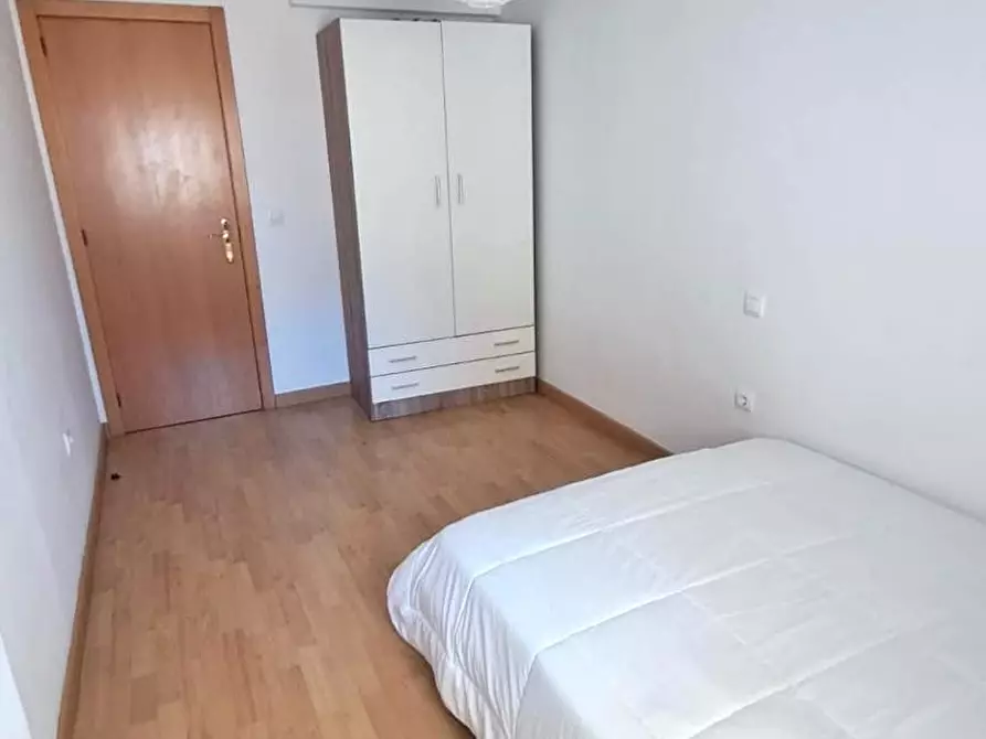 Immagine 2 di Camera in affitto  in Calle Suárez Somontes a Badajoz