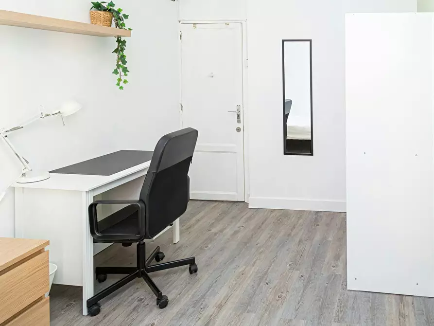 Immagine 3 di Camera in affitto  in Calle Berenguer de Bardají a Zaragoza