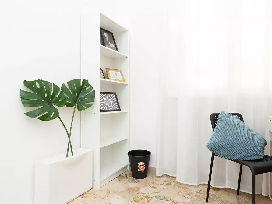 Immagine 5 di Camera in affitto  in Corso d'Augusto a Rimini