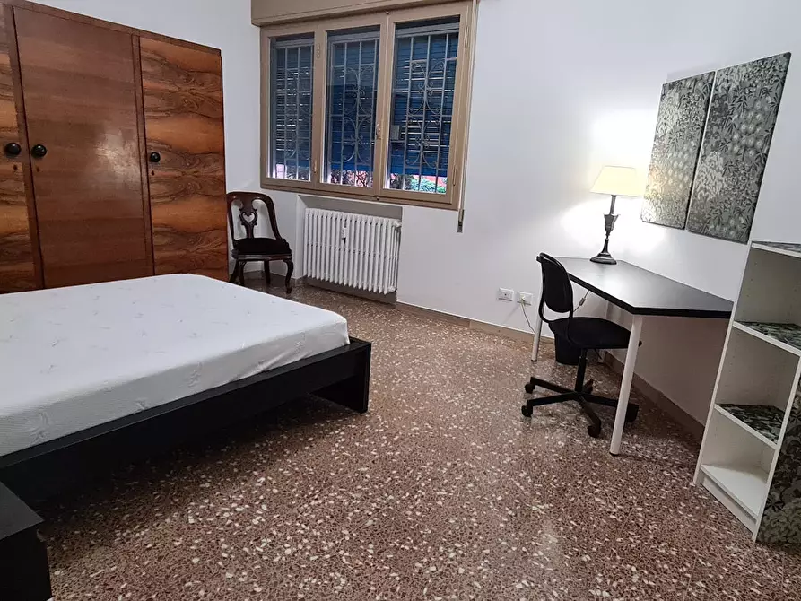 Immagine 1 di Camera in affitto  in Via Francesco Cavazza a Bologna