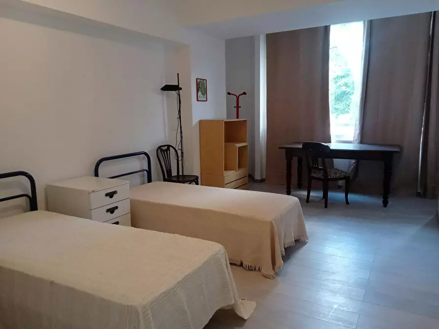 Immagine 2 di Appartamento in affitto  in Viale Camillo Benso di Cavour a Ferrara