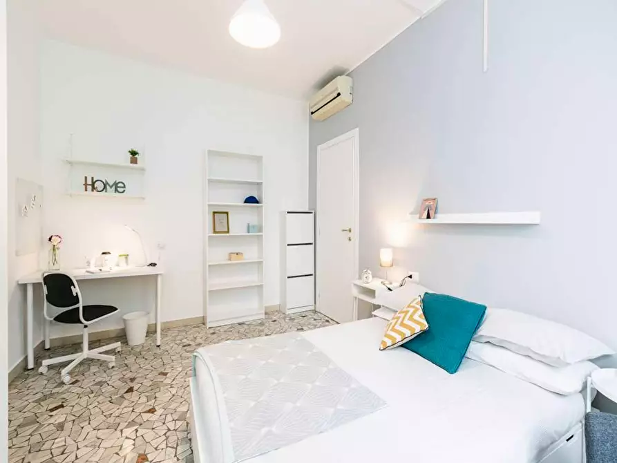 Immagine 4 di Camera in affitto  in Via Privata Ludovico Cavaleri a Milano