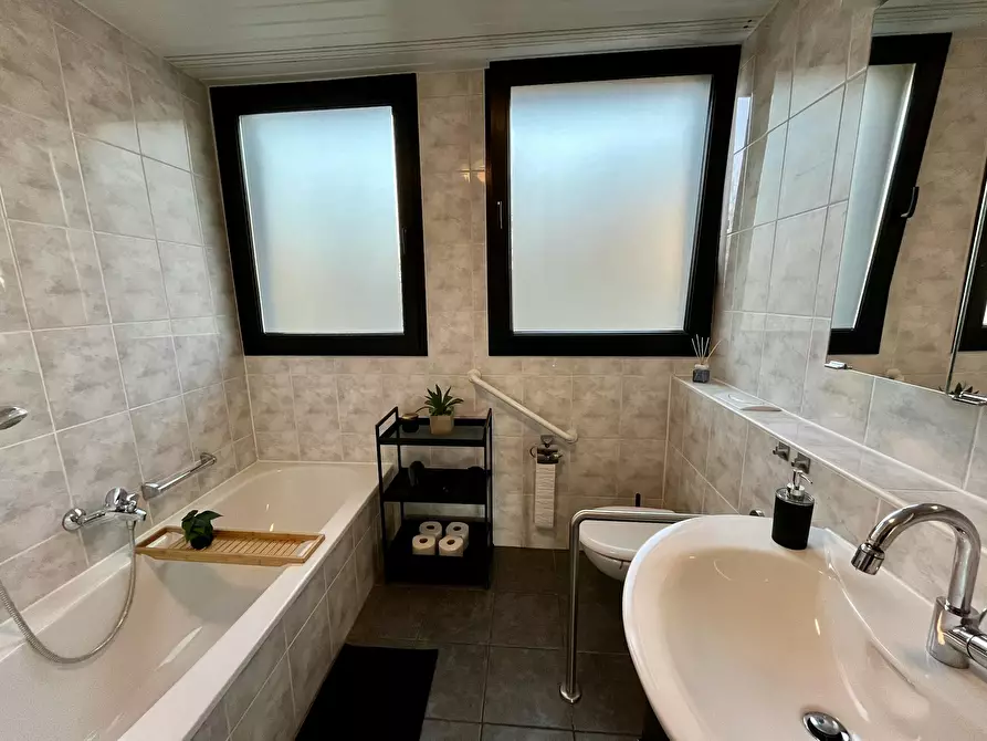 Immagine 9 di Appartamento in affitto  in Kempershäuschen a Bergisch Gladbach
