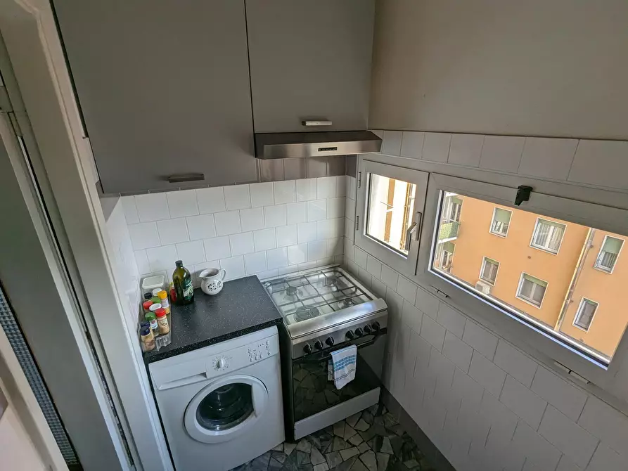 Immagine 5 di Camera in affitto  in Via Valtellina a Milano