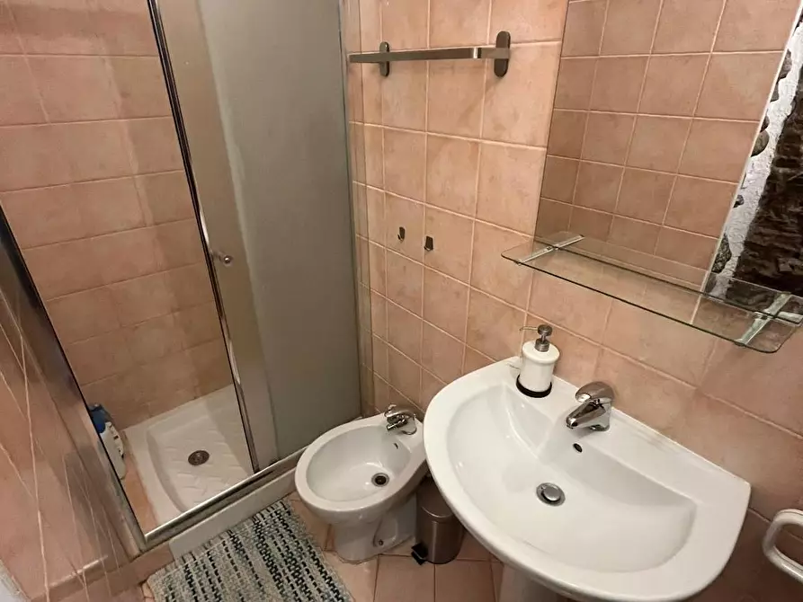 Immagine 9 di Camera in affitto  in Piazza Giambattista Bodoni a Torino