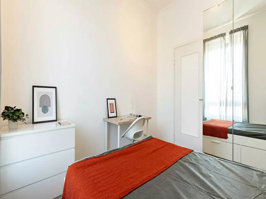 Immagine 1 di Camera in affitto  in Viale Tunisia a Milano