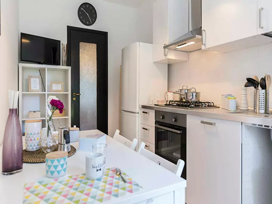 Immagine 10 di Camera in affitto  in Via delle Acacie a Buccinasco