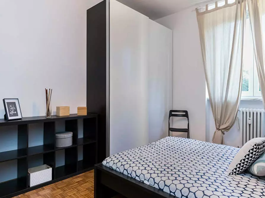 Immagine 5 di Camera in affitto  in Via delle Acacie a Buccinasco