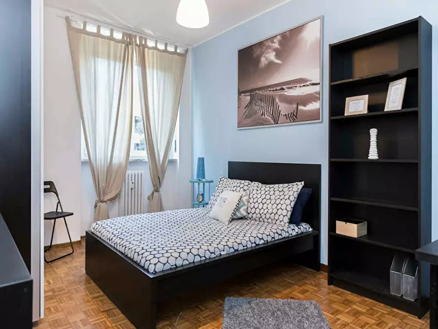 Immagine 1 di Camera in affitto  in Via delle Acacie a Buccinasco