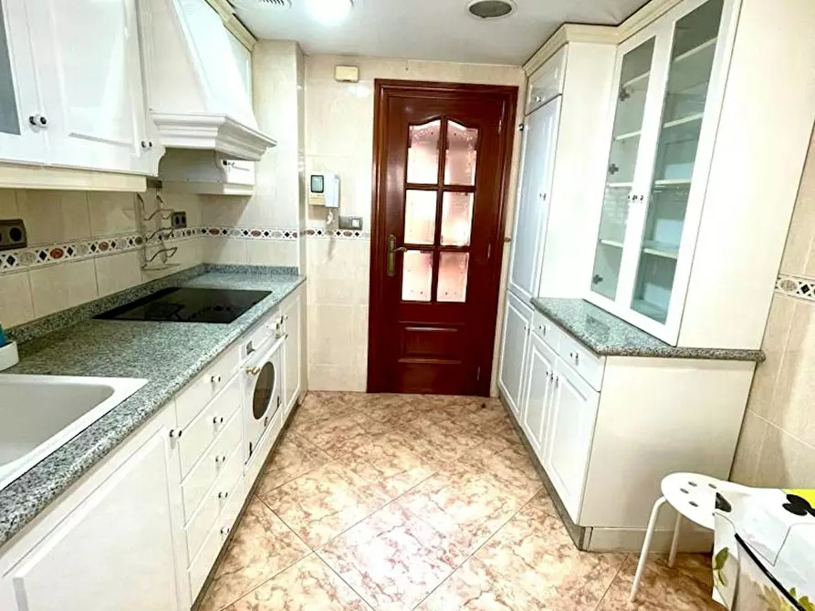 Immagine 9 di Camera in affitto  in Calle Pablo Neruda a Murcia