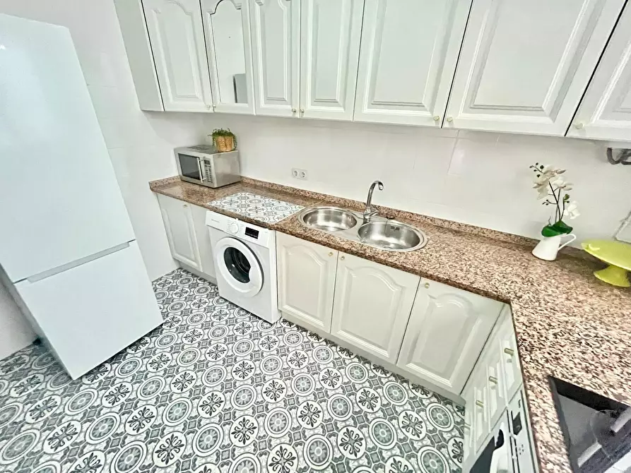 Immagine 9 di Camera in affitto  in Calle Huelva a Santiponce