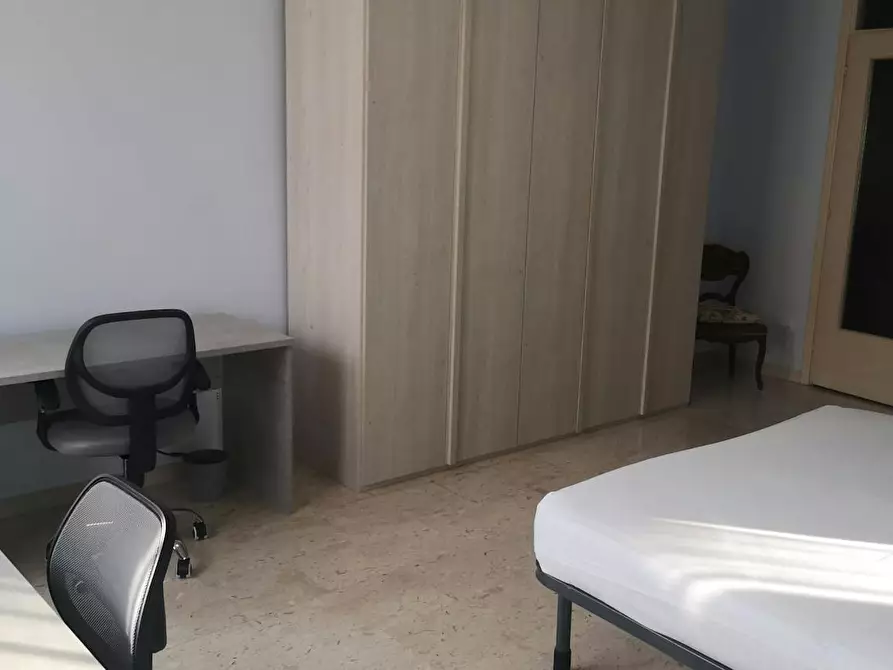 Immagine 3 di Camera in affitto  in Via Albenga a Torino