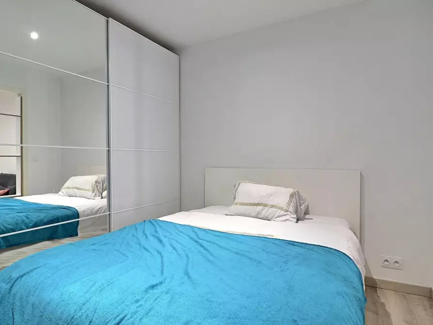 Immagine 8 di Appartamento in affitto  in Rue Myrha a Paris 18