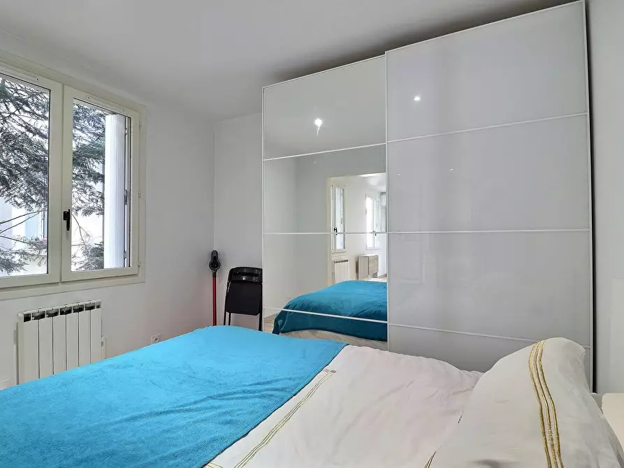 Immagine 7 di Appartamento in affitto  in Rue Myrha a Paris 18