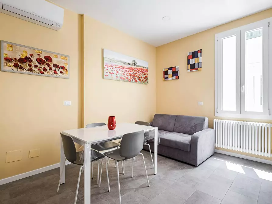 Immagine 2 di Appartamento in affitto  in Via delle Belle Arti a Bologna