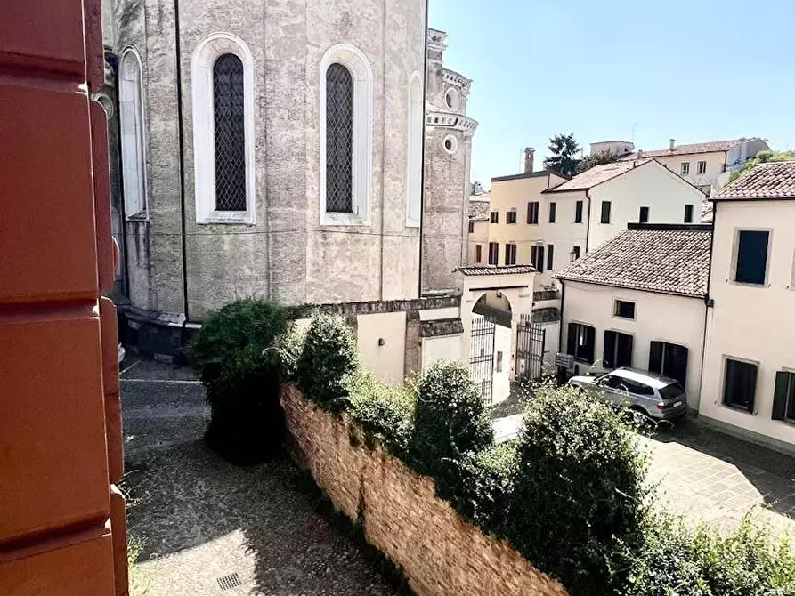 Immagine 1 di Appartamento in affitto  in Via Dietro Duomo a Padova