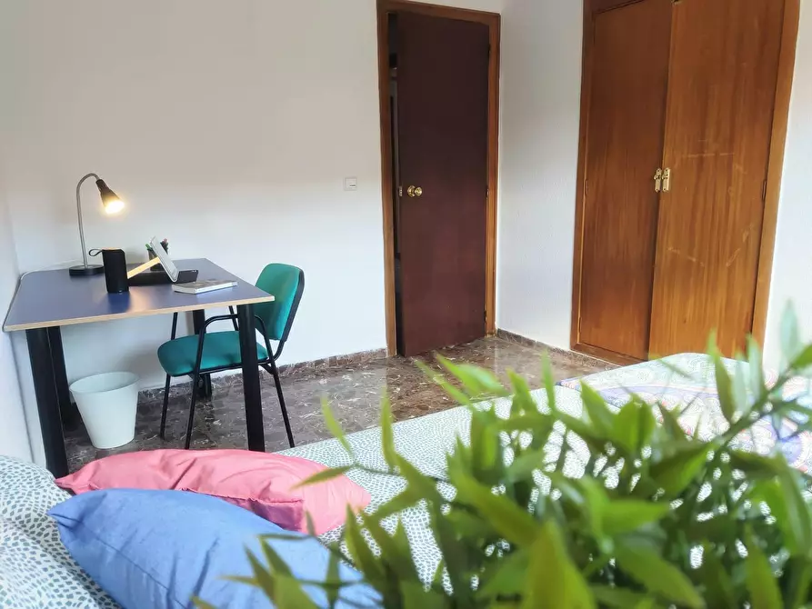 Immagine 5 di Camera in affitto  in Carrer d'Ibi a Terramelar