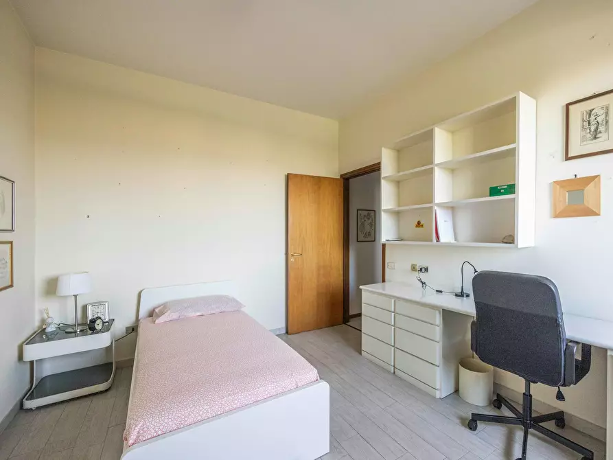 Immagine 1 di Camera in affitto  in Via San Donato a Bologna