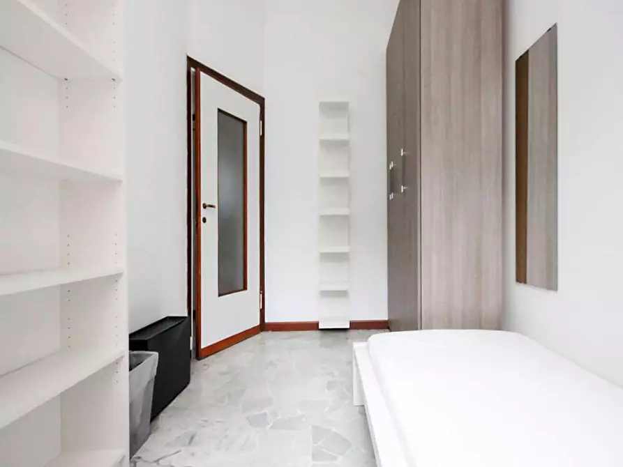 Immagine 2 di Camera in affitto  in Largo Cavalieri di Malta a Milano