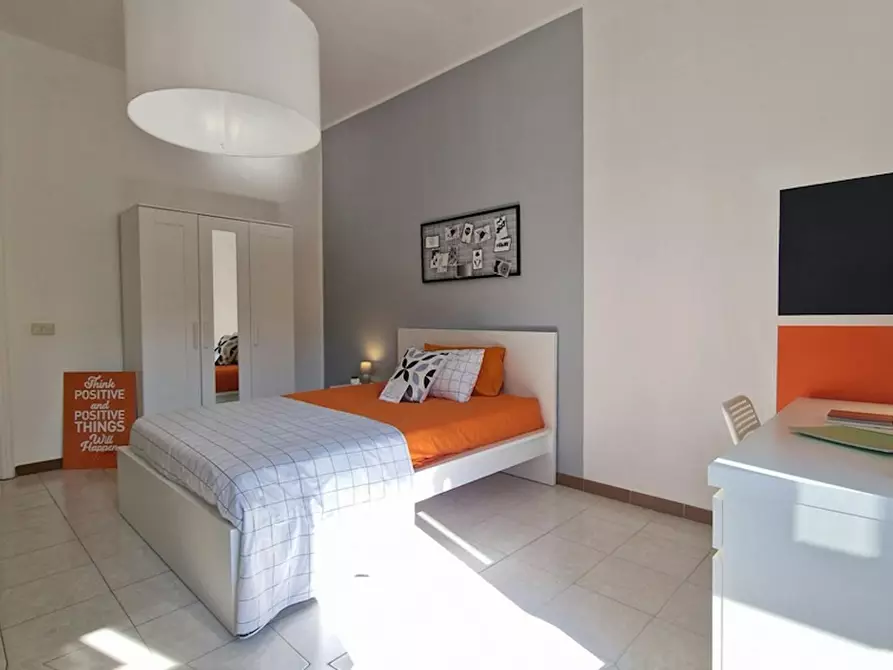 Immagine 6 di Camera in affitto  in Via Ostiense a Roma