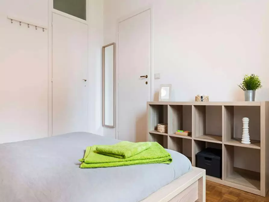 Immagine 4 di Camera in affitto  in Via Leone Tolstoi a Milano