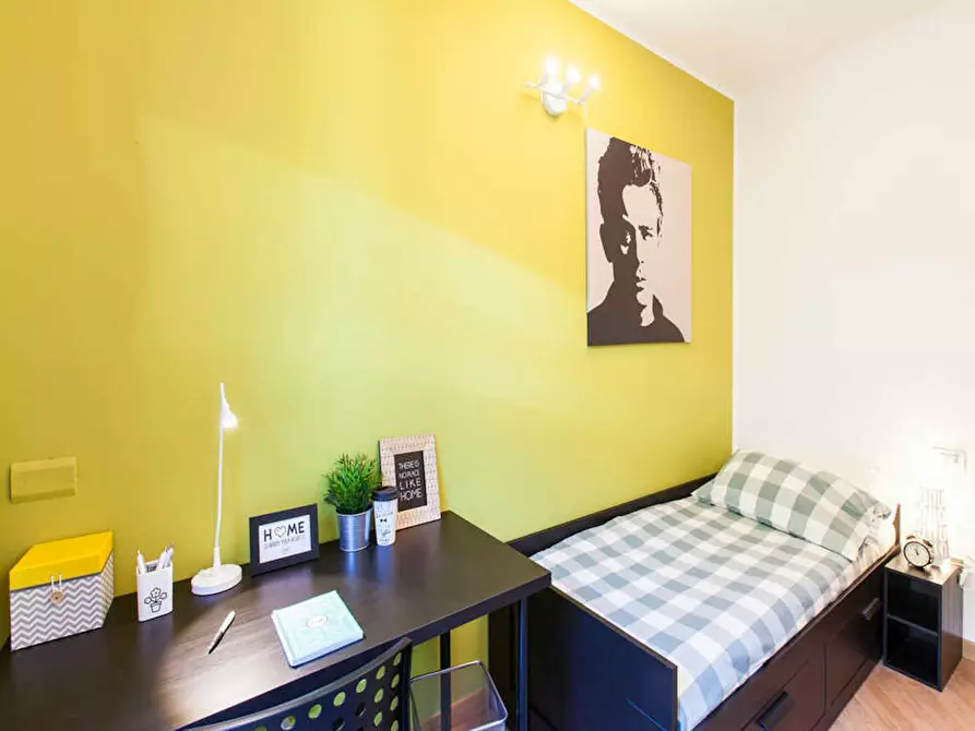 Immagine 1 di Camera in affitto  in Via Privata San Martiniano a Milano