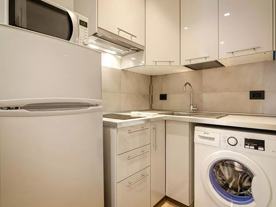 Immagine 5 di Appartamento in affitto  in Via Piella a Bologna