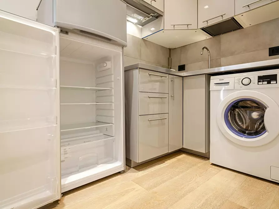 Immagine 8 di Appartamento in affitto  in Via Piella a Bologna