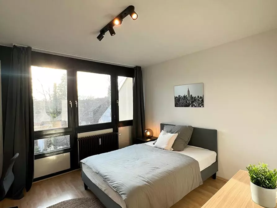 Immagine 1 di Camera in affitto  in Tizianstraße a Neubiberg