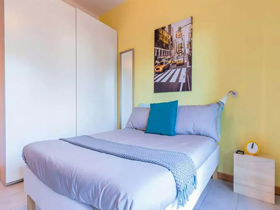 Immagine 3 di Camera in affitto  in Via Fiume delle Perle a Roma