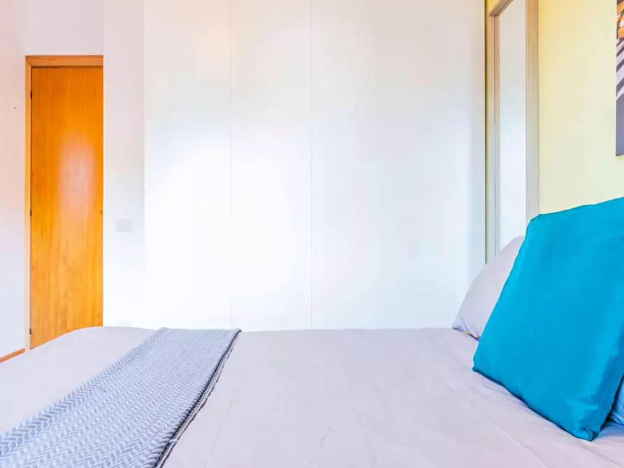 Immagine 2 di Camera in affitto  in Via Fiume delle Perle a Roma