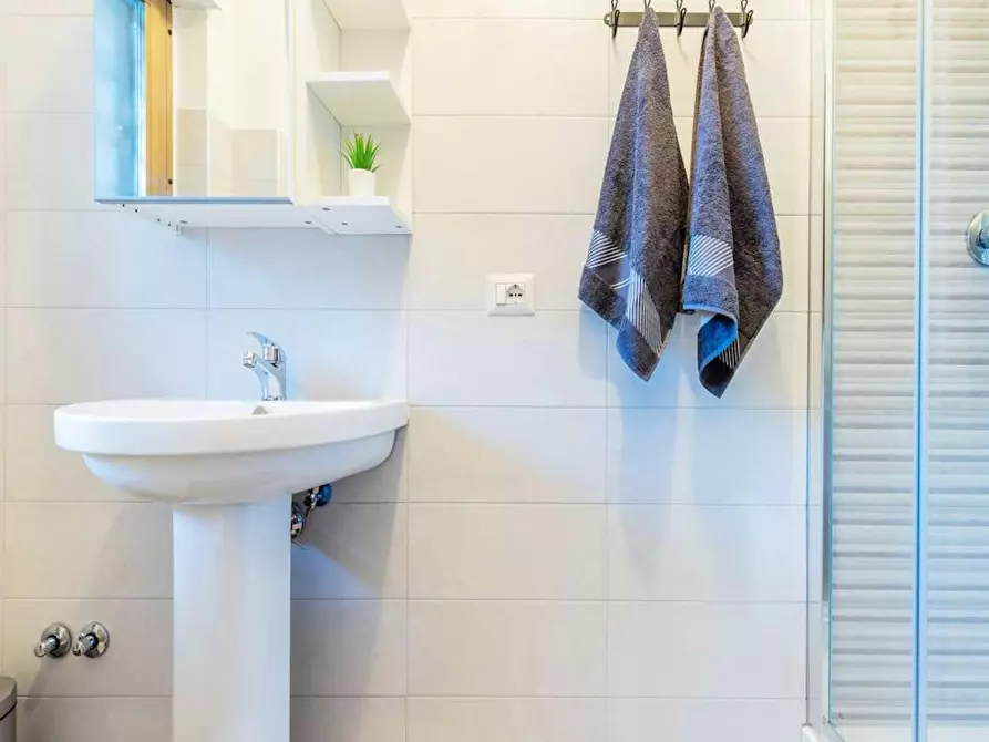 Immagine 7 di Camera in affitto  in Via Fiume delle Perle a Roma